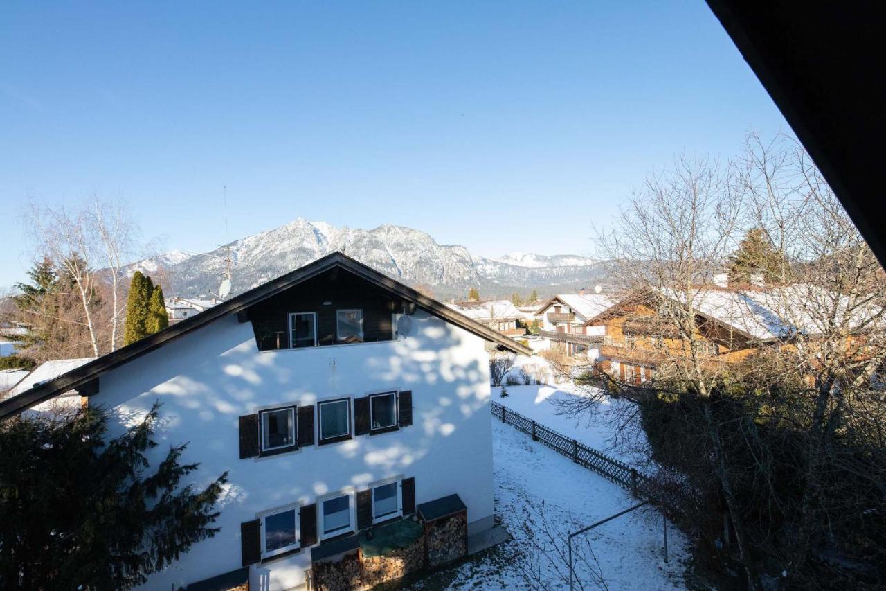 Bergzeit Apartment Garmisch-Partenkirchen Exterior photo